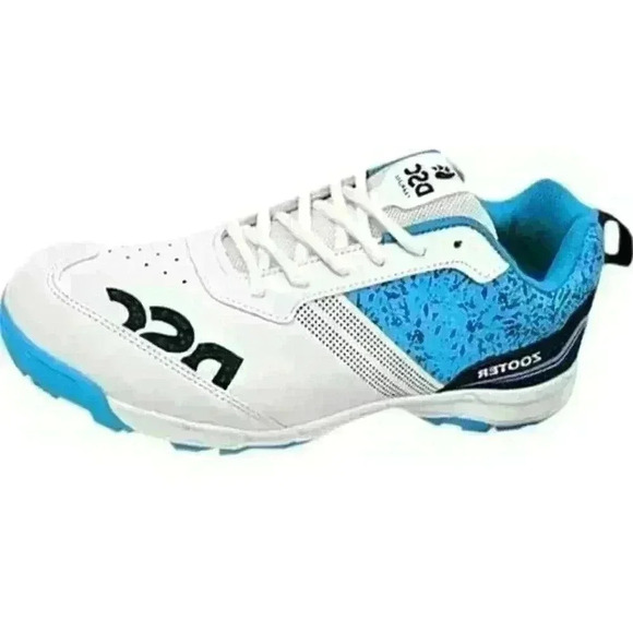 DSC Cricket Shoes - Picture 1 of 4